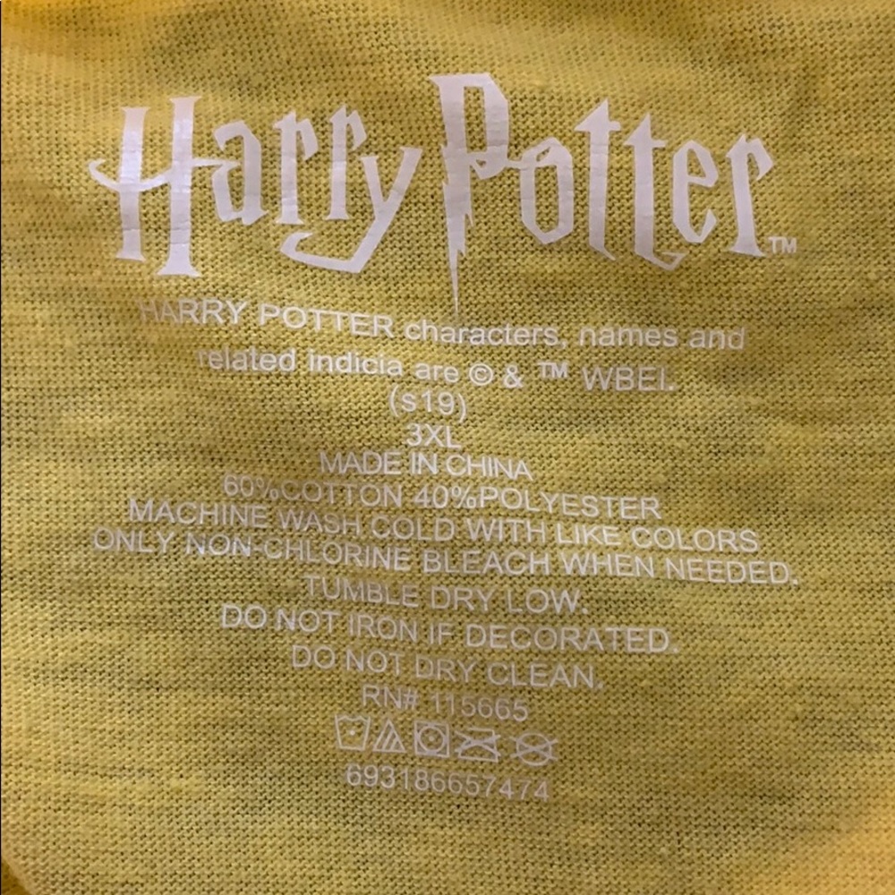 Yellow Harry Potter Hogwarts T-shirt - Picture 6 of 6